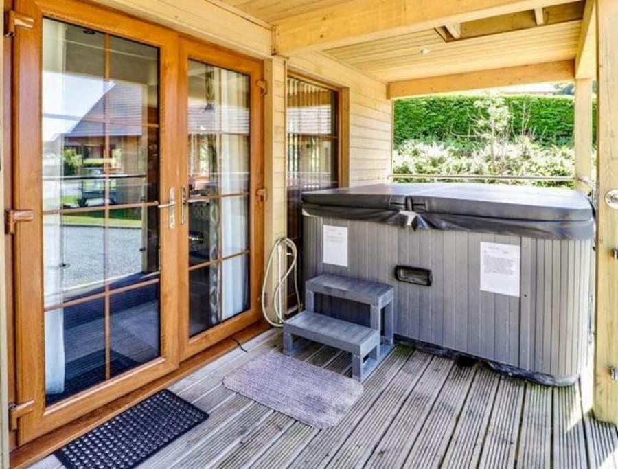 Artro Lodge Luxury 3 Bedroom, 3 Bathroom & Hot Tub Llanbedr  Exterior foto