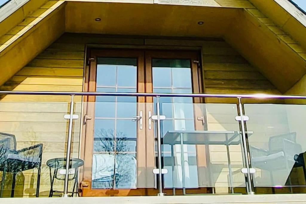 Artro Lodge Luxury 3 Bedroom, 3 Bathroom & Hot Tub Llanbedr  Exterior foto